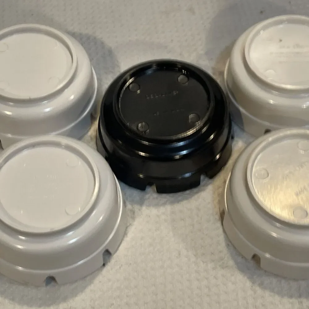Lot Of 5 Vintage melamine ashtray  #263 Ges Line 4” White & Black Made In USA
